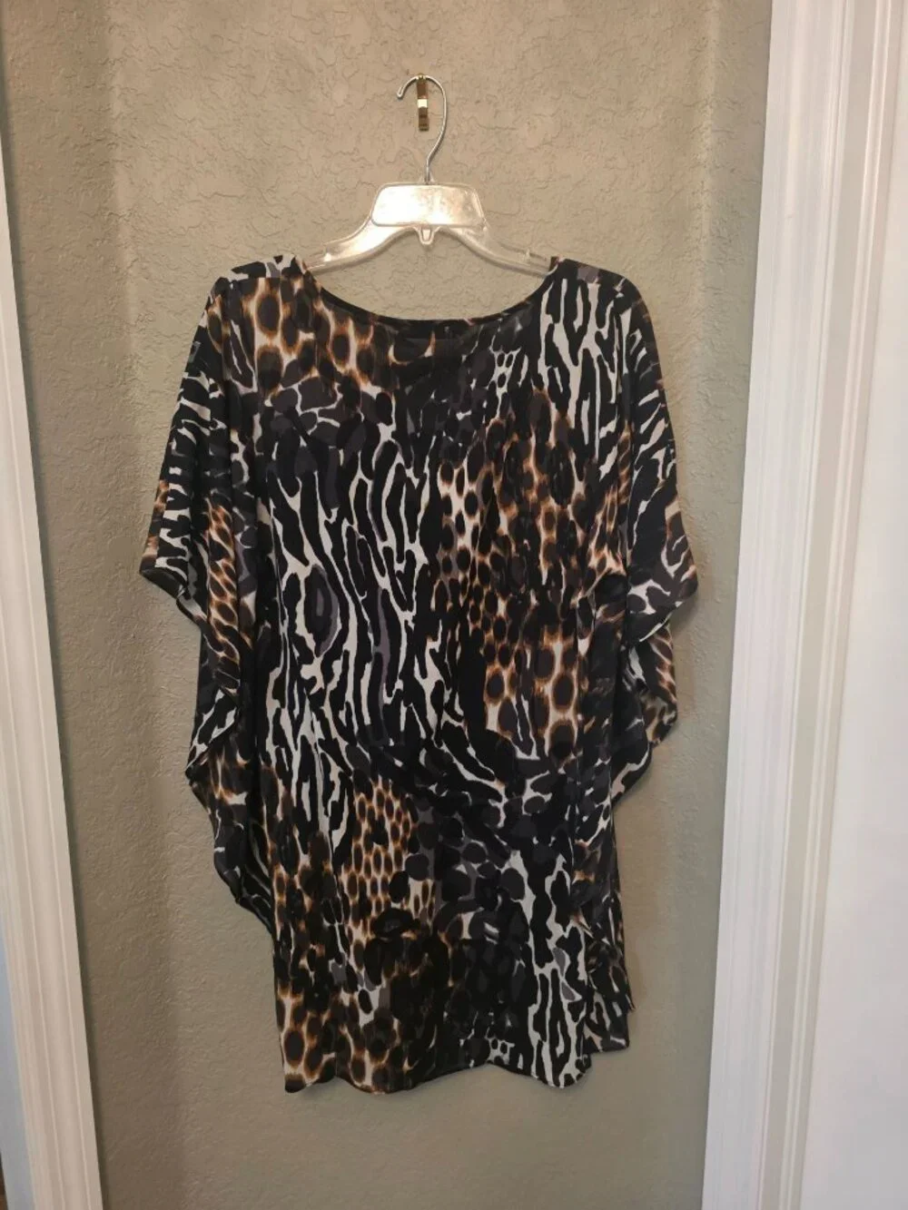 Trina Turk Silk Blend Animal Print Layered Lightweight Dress 6 EUC Lightweight - Picture 4 of 13